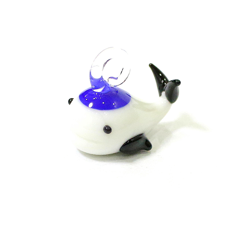 Mini Glass Whale Pendant Cute  - مراجعة Marine Aquarium Japan وسعره