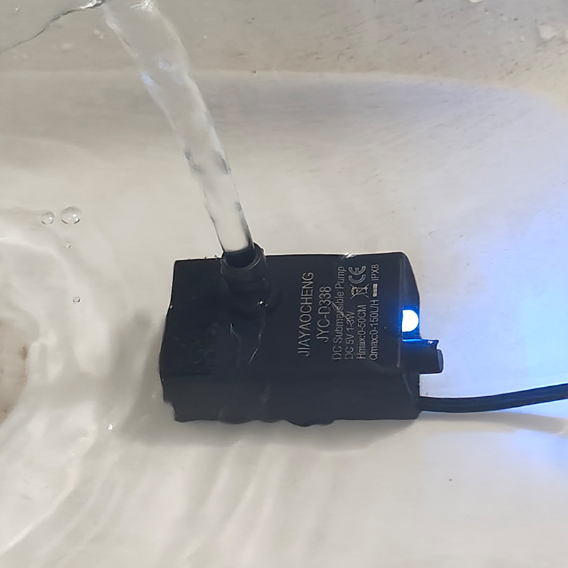 Ultra Quiet USB Aquarium Fish  - مراجعة Marine Aquarium Nano وسعره